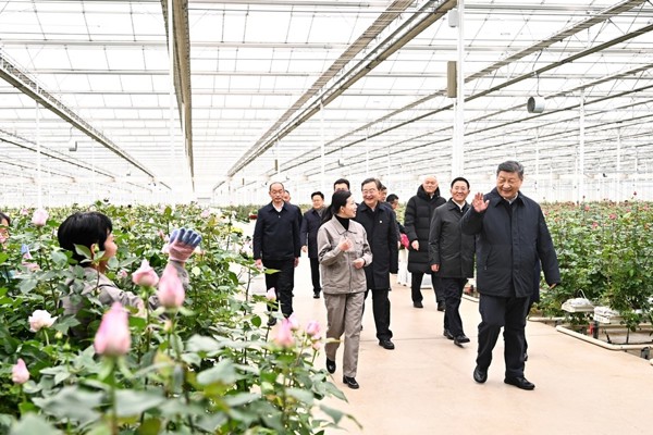 幸福生活，像花儿一样绽放——习近平总书记在贵州和云南考察纪实